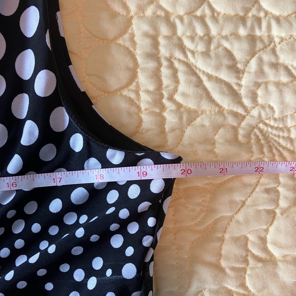 Dress - Picture 6 of 6